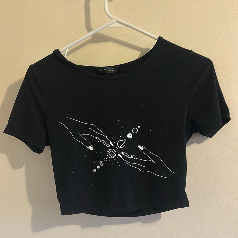 black crop top